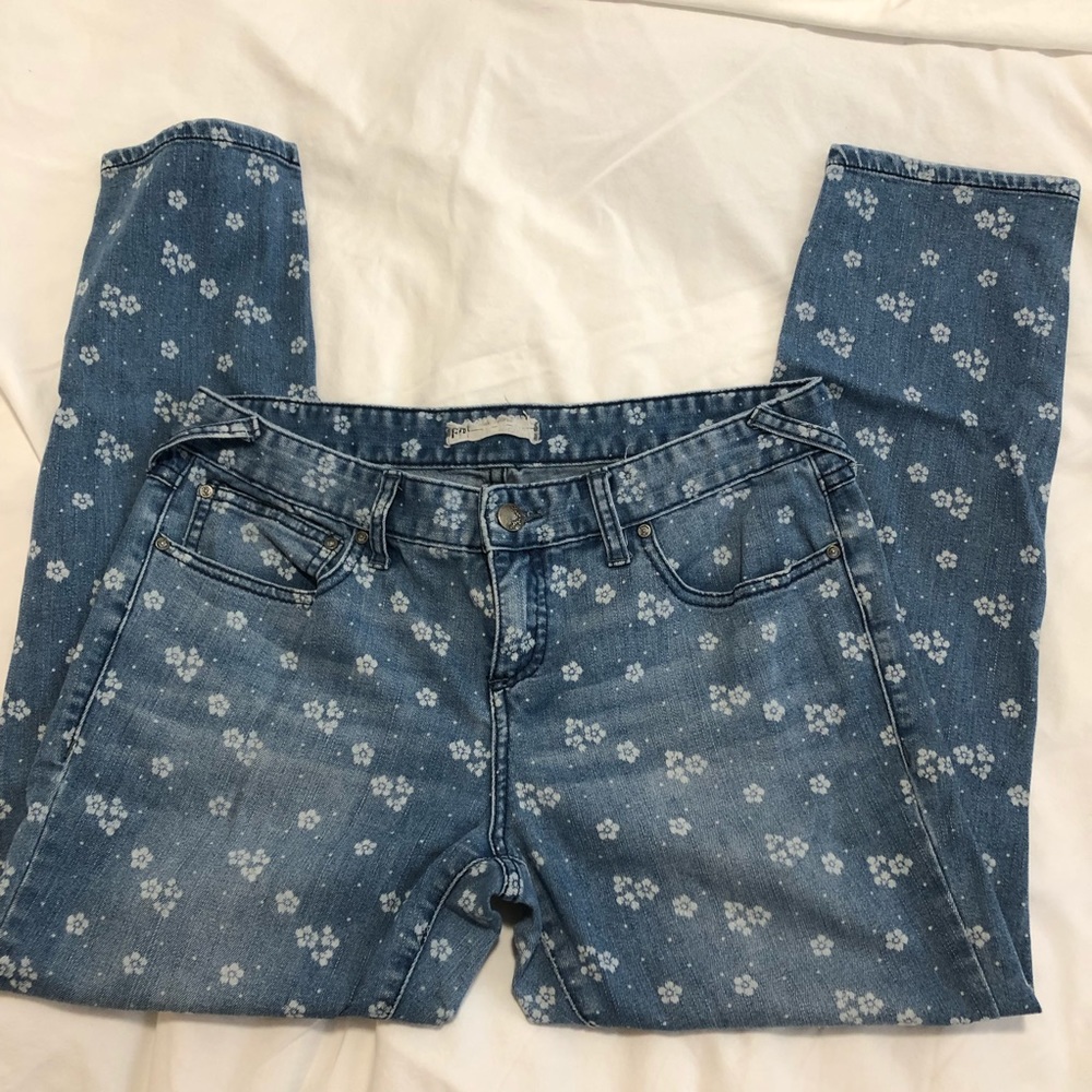 Free people white daisy jeans 29 x 26